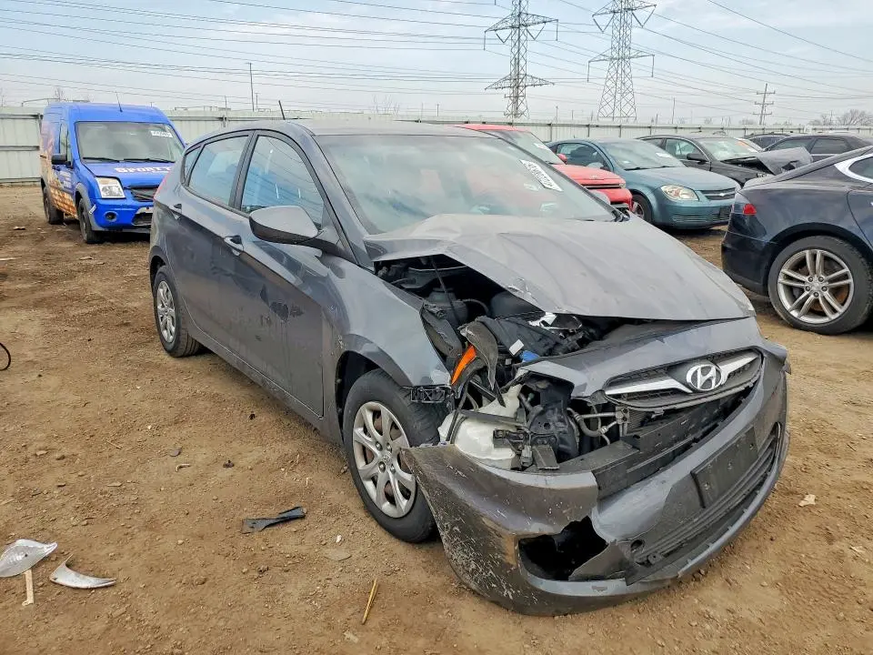 2013 HYUNDAI ACCENT GS  
