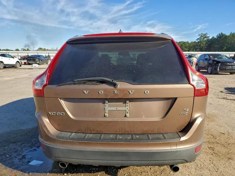 2010 VOLVO XC60 T6  
