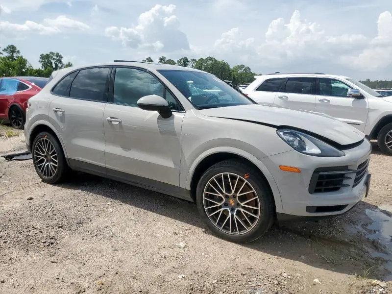 2021 PORSCHE CAYENNE   