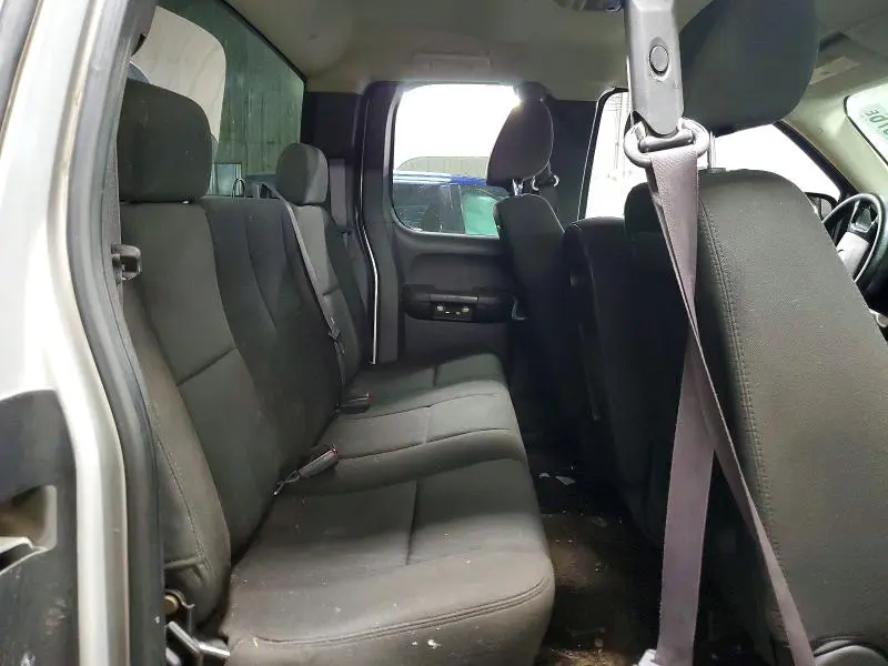 2011 CHEVROLET SILVERADO C1500 LS  