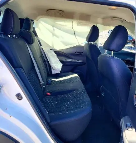 2022 NISSAN KICKS S  
