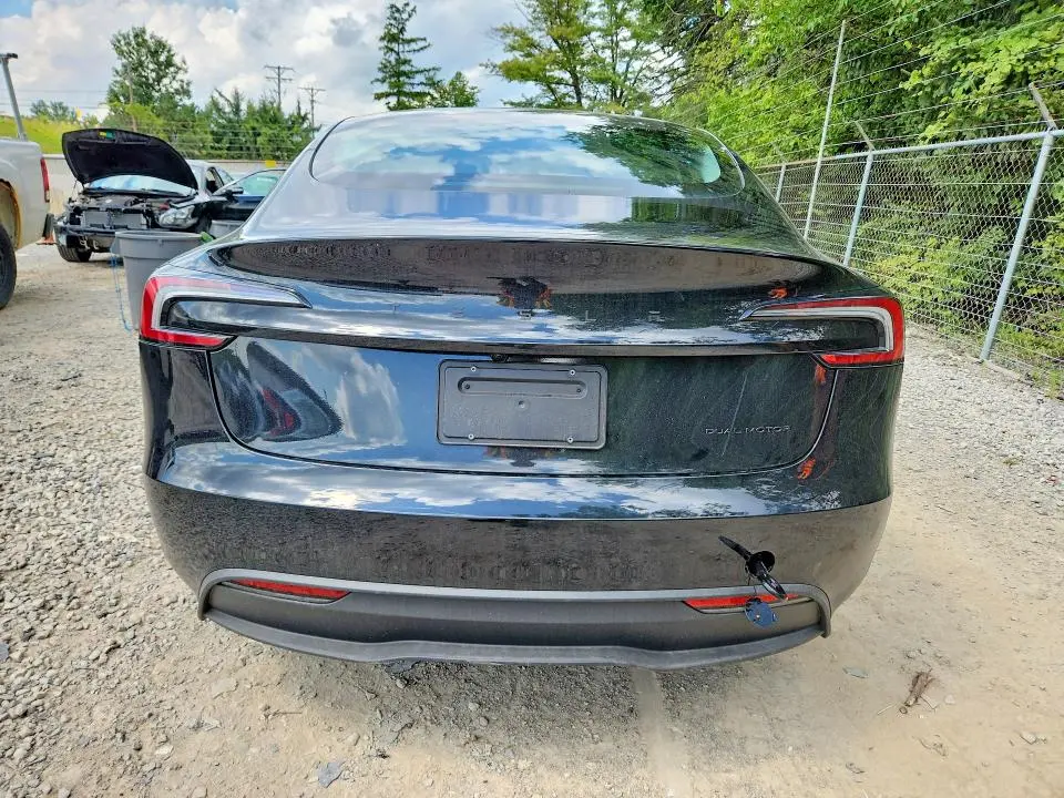 2026 TESLA MODEL 3   