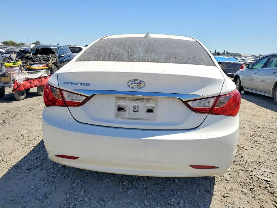 2012 HYUNDAI SONATA GLS  
