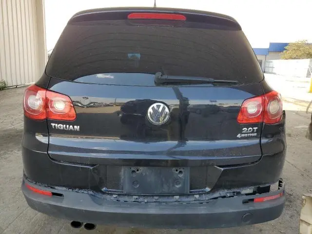 2010 VOLKSWAGEN TIGUAN SE  