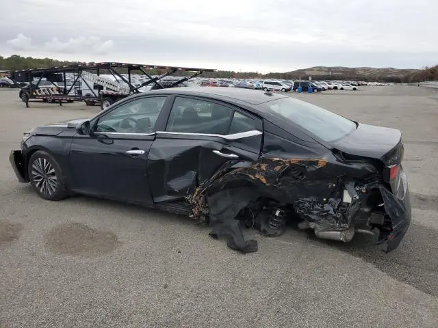 2024 NISSAN ALTIMA SV  