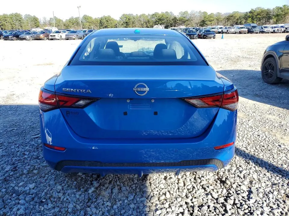 2025 NISSAN SENTRA SV  