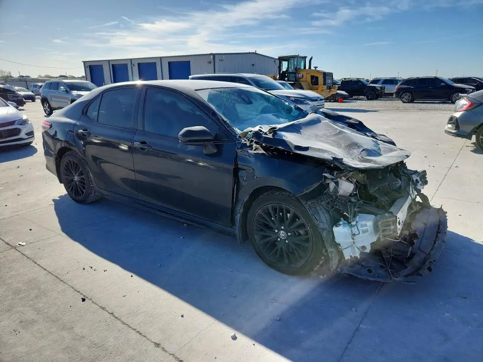 2021 TOYOTA CAMRY SE NIGHTSHADE  