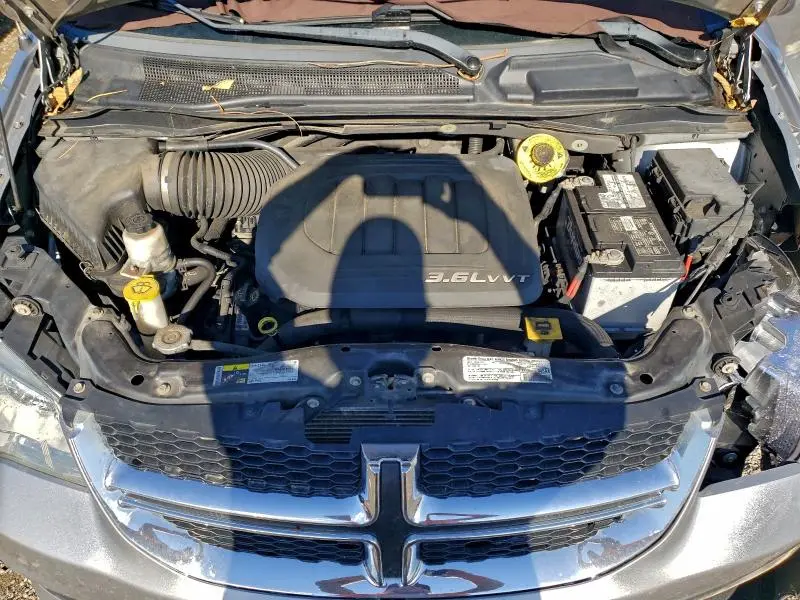 2013 DODGE GRAND CARAVAN SE  