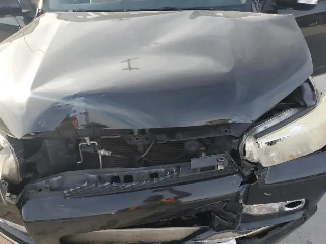 2010 TOYOTA 4RUNNER SR5  