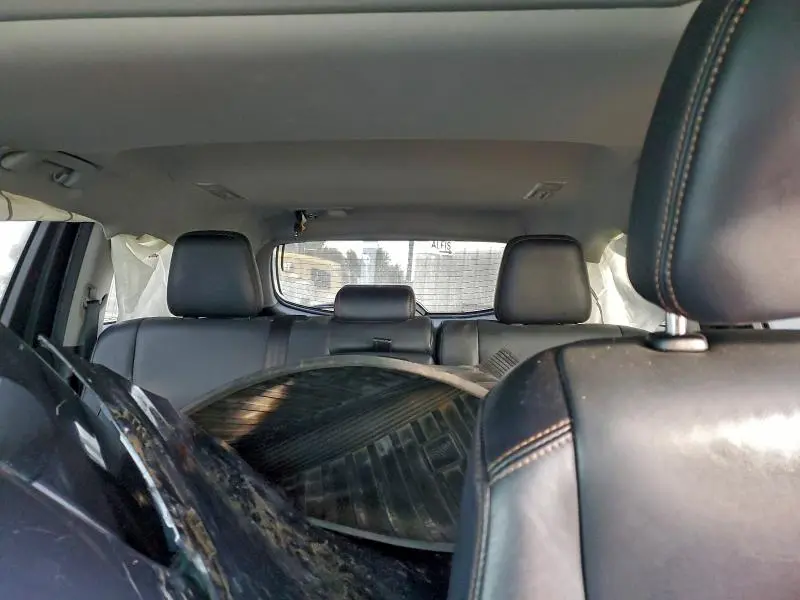 2017 TOYOTA HIGHLANDER SE  