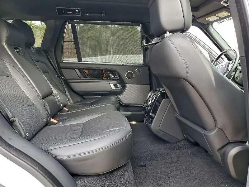 2020 LAND ROVER RANGE ROVER P525 HSE  