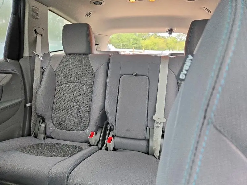 2014 CHEVROLET TRAVERSE LS  