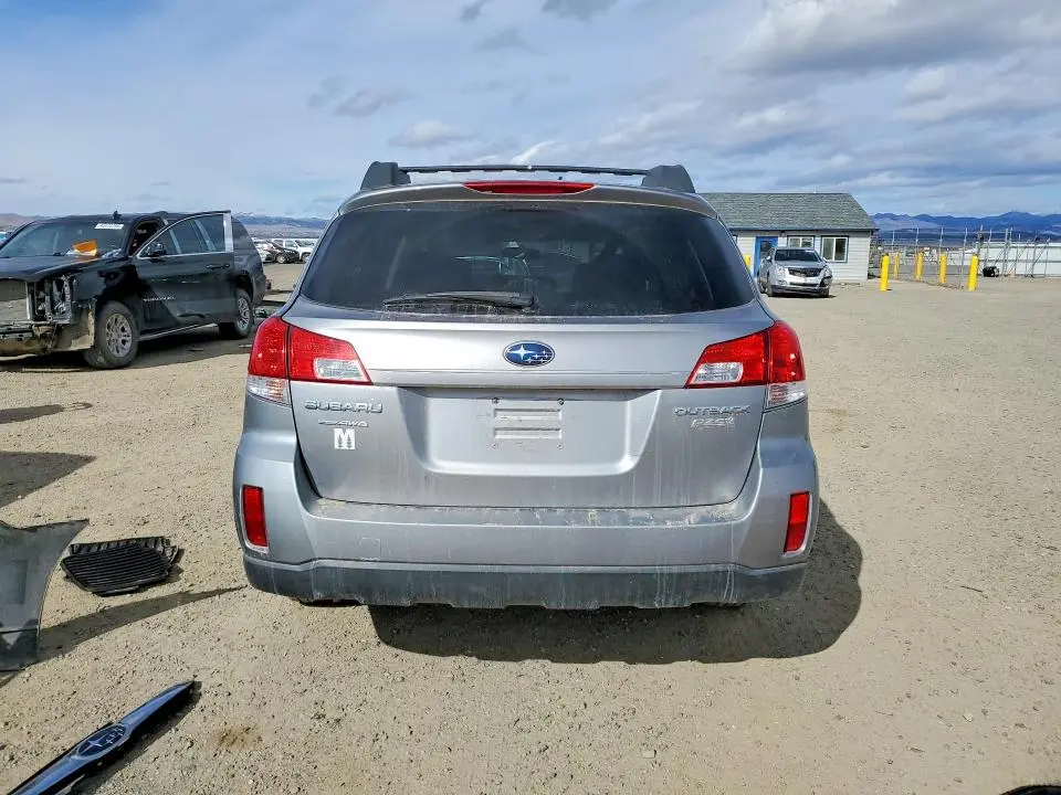 2010 SUBARU OUTBACK 2.5I PREMIUM  