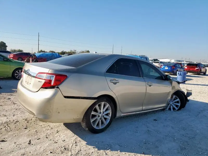 2014 TOYOTA CAMRY   