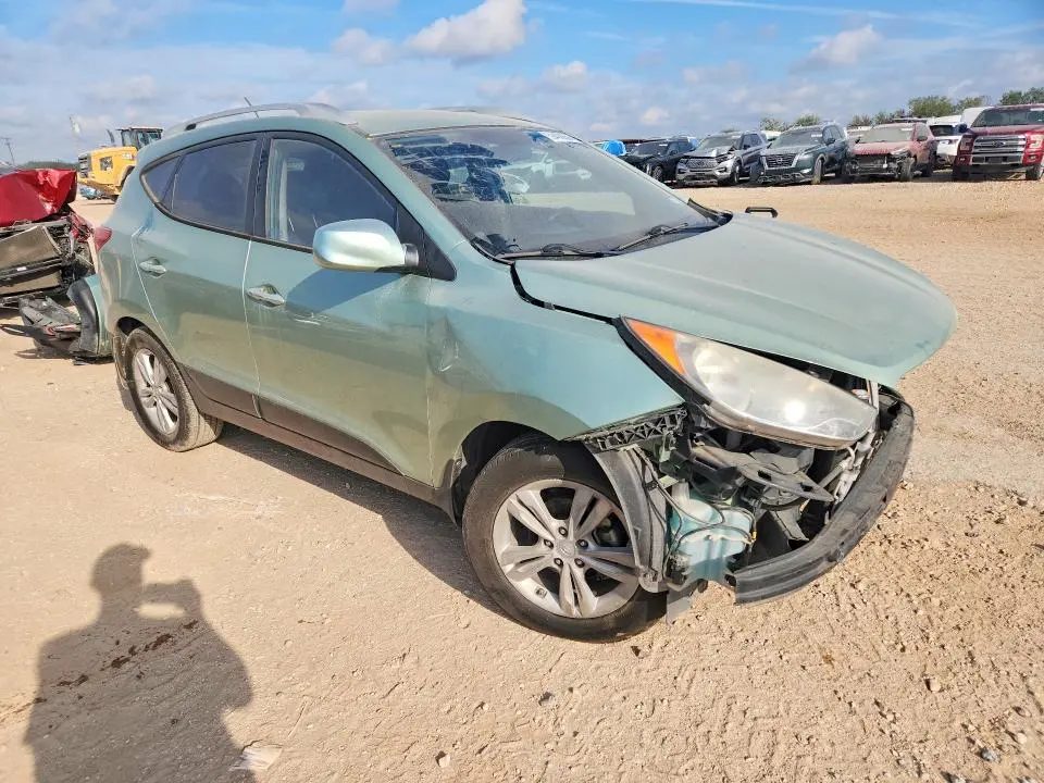 2011 HYUNDAI TUCSON GLS  