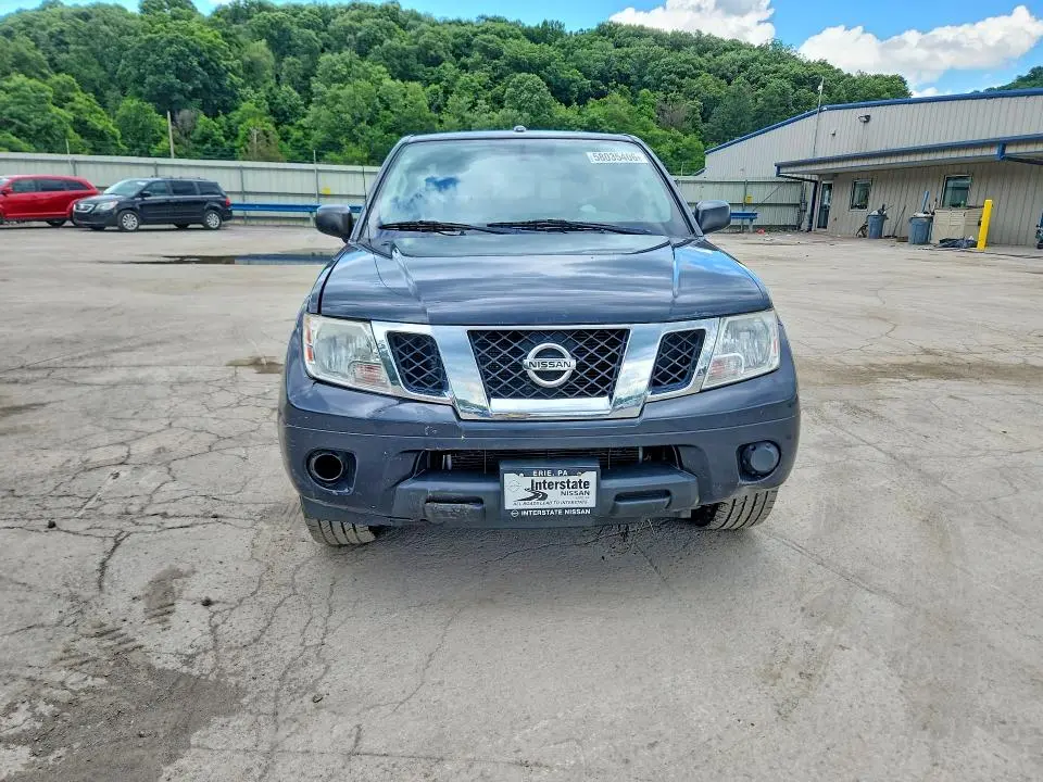 2013 NISSAN FRONTIER SV V6  