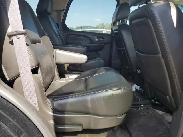 2014 CADILLAC ESCALADE LUXURY  