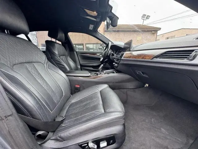 2017 BMW 540 XI  