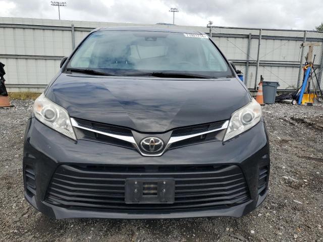 2019 TOYOTA SIENNA LE