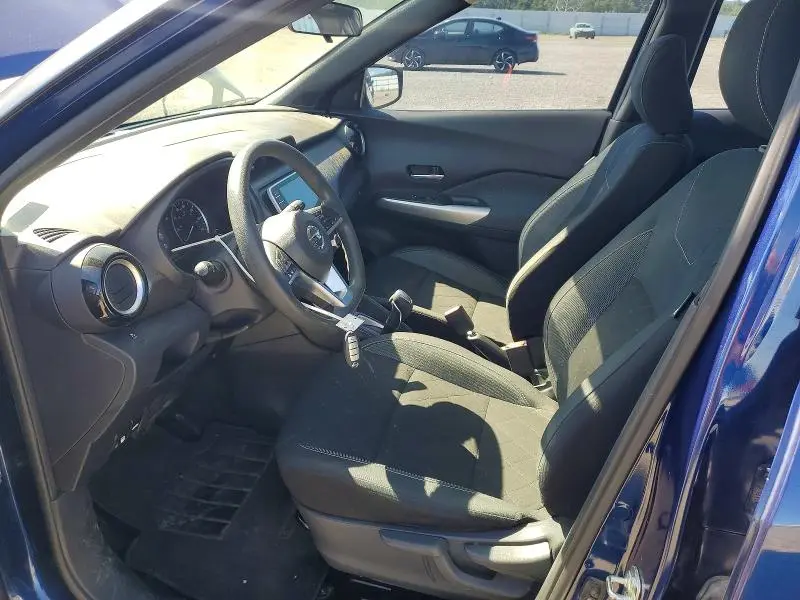 2019 NISSAN KICKS SV  