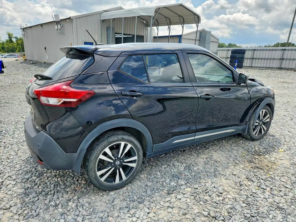 2020 NISSAN KICKS SR  