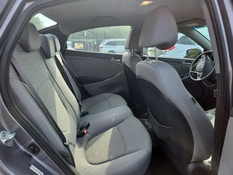 2015 HYUNDAI ACCENT GLS  