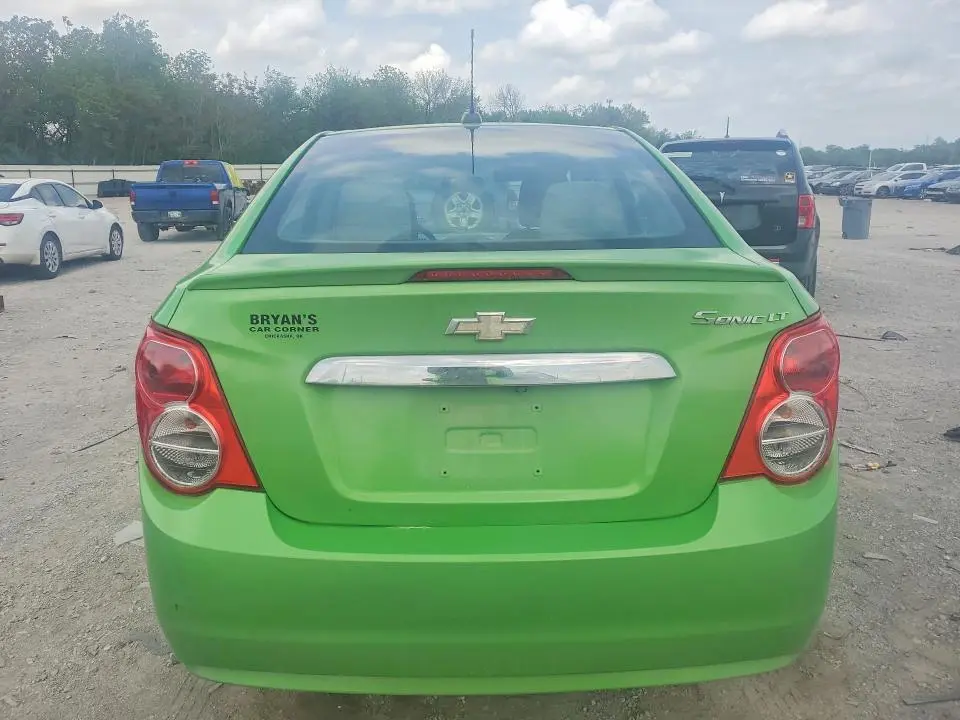 2015 CHEVROLET SONIC LT  
