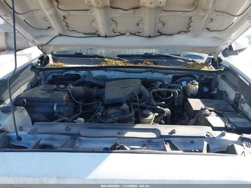 2017 TOYOTA TACOMA SR5