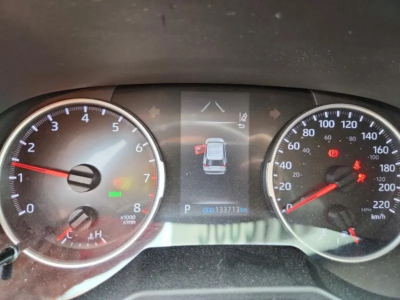 2019 TOYOTA RAV4 XLE  