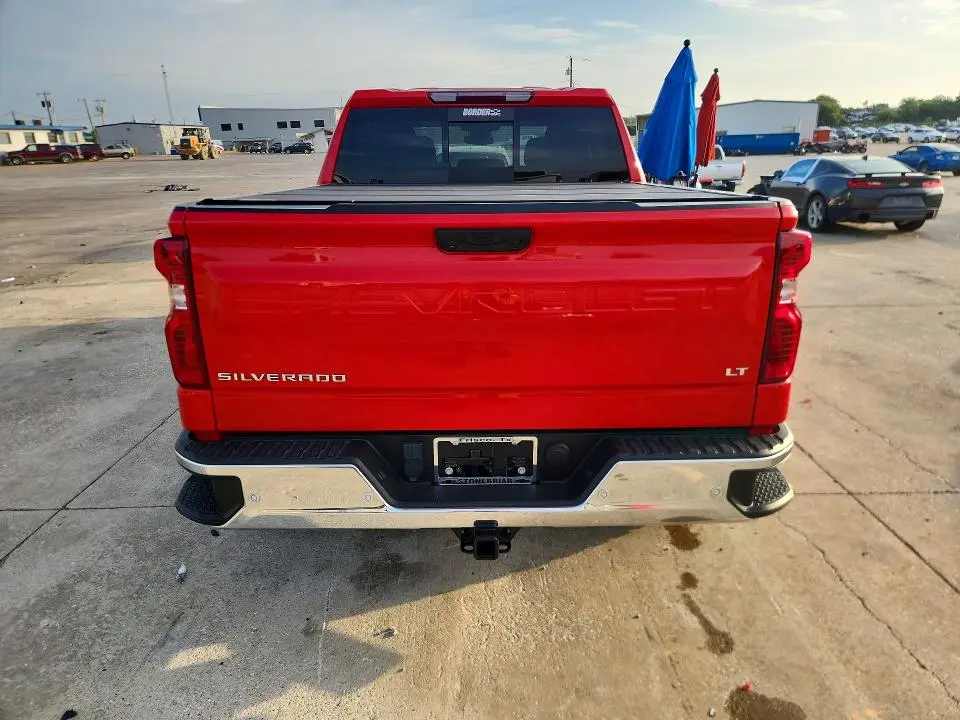 2024 CHEVROLET SILVERADO K1500 LT  