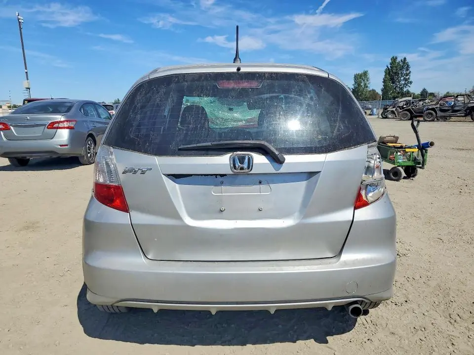 2011 HONDA FIT   