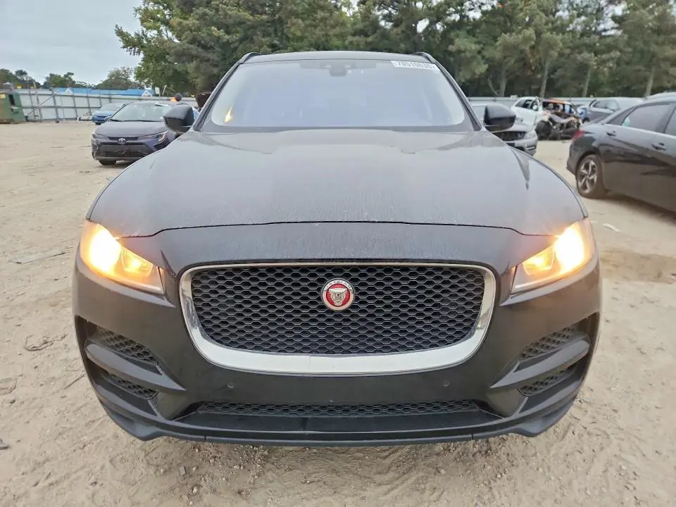 2019 JAGUAR F-PACE PREMIUM  