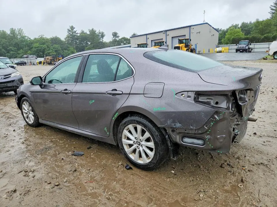 2019 TOYOTA CAMRY LE  