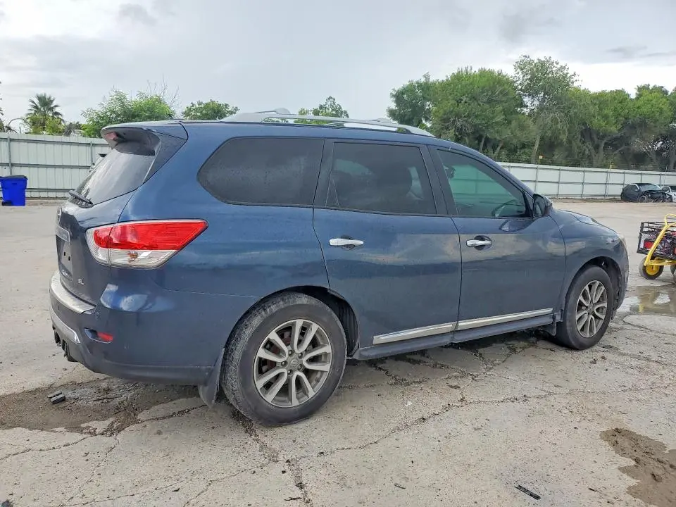 2014 NISSAN PATHFINDER S  