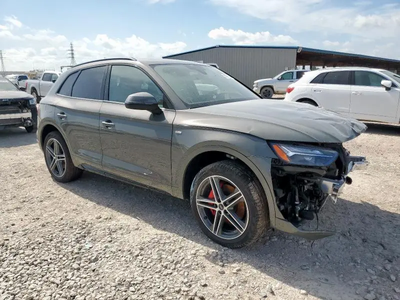 2025 AUDI Q5 E PREMIUM PLUS 55  