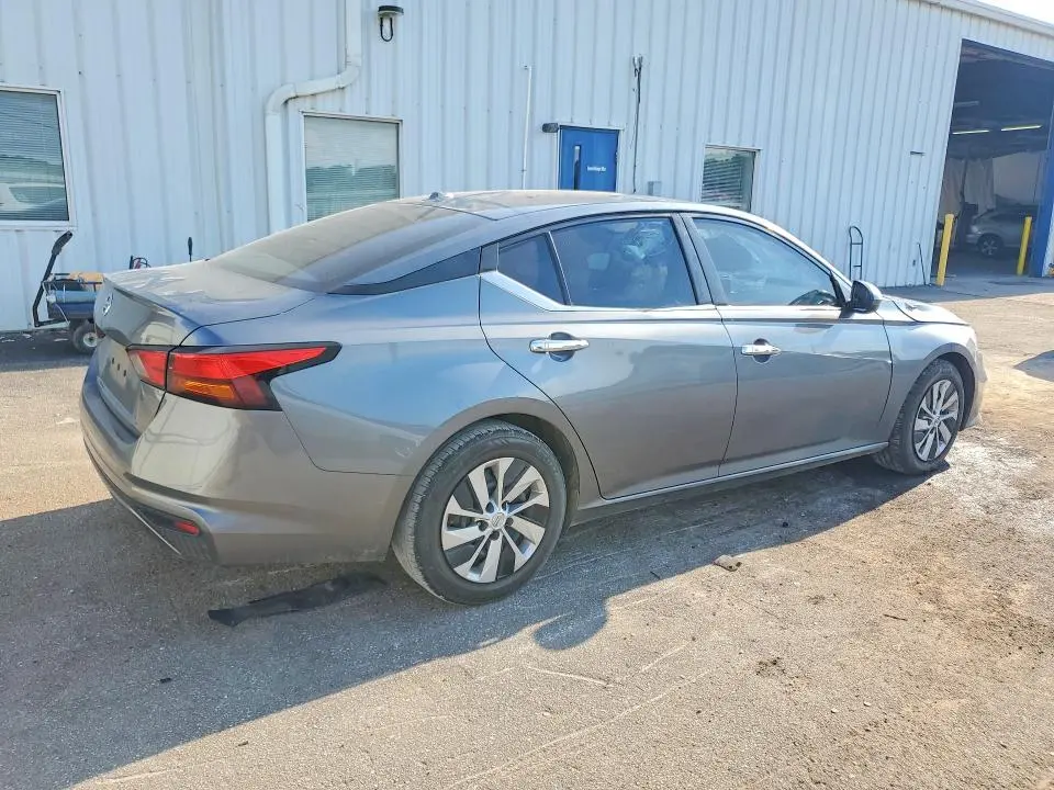 2020 NISSAN ALTIMA S  
