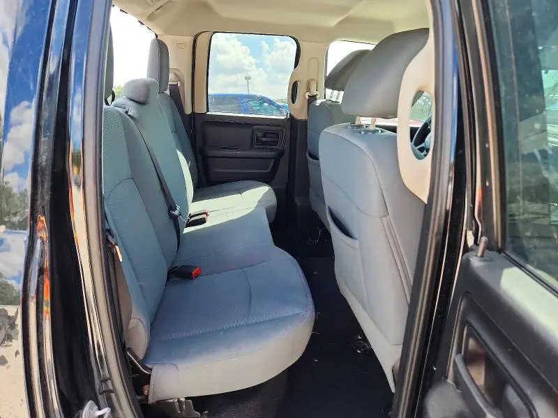 2013 RAM 1500 ST  