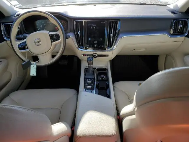 2020 VOLVO S60 T6 MOMENTUM  