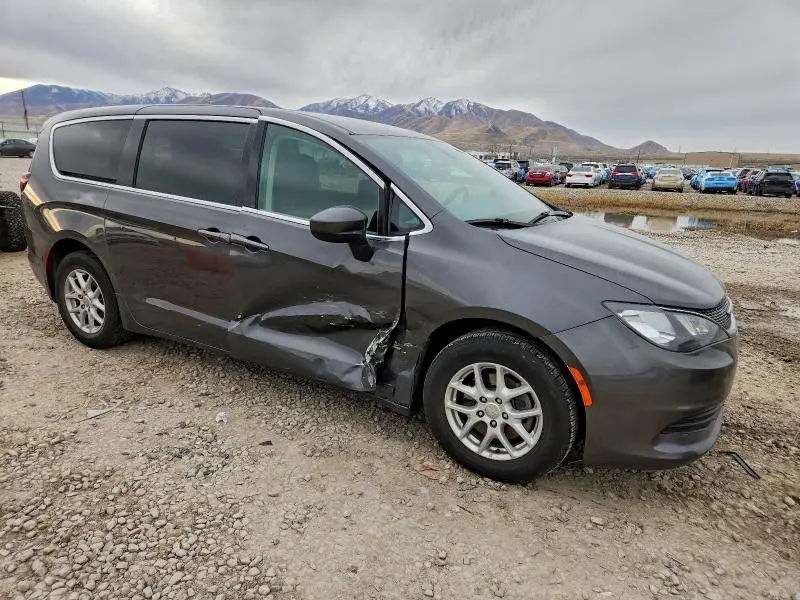 2020 CHRYSLER VOYAGER LX  
