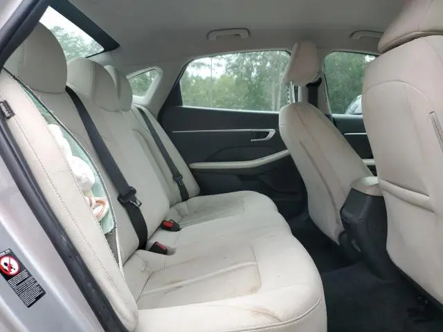 2023 HYUNDAI SONATA SE  