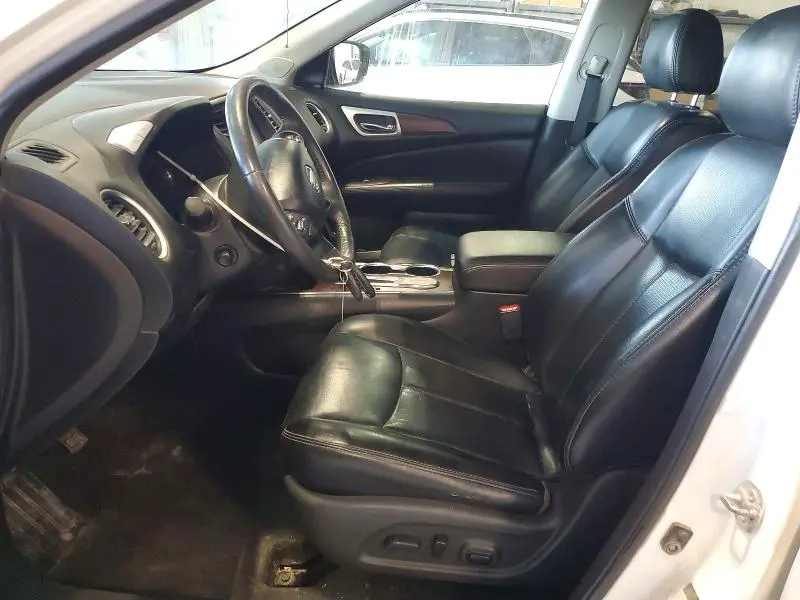 2017 NISSAN PATHFINDER PLATINUM  