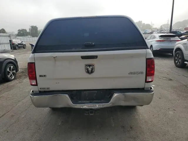 2016 RAM 1500 SLT