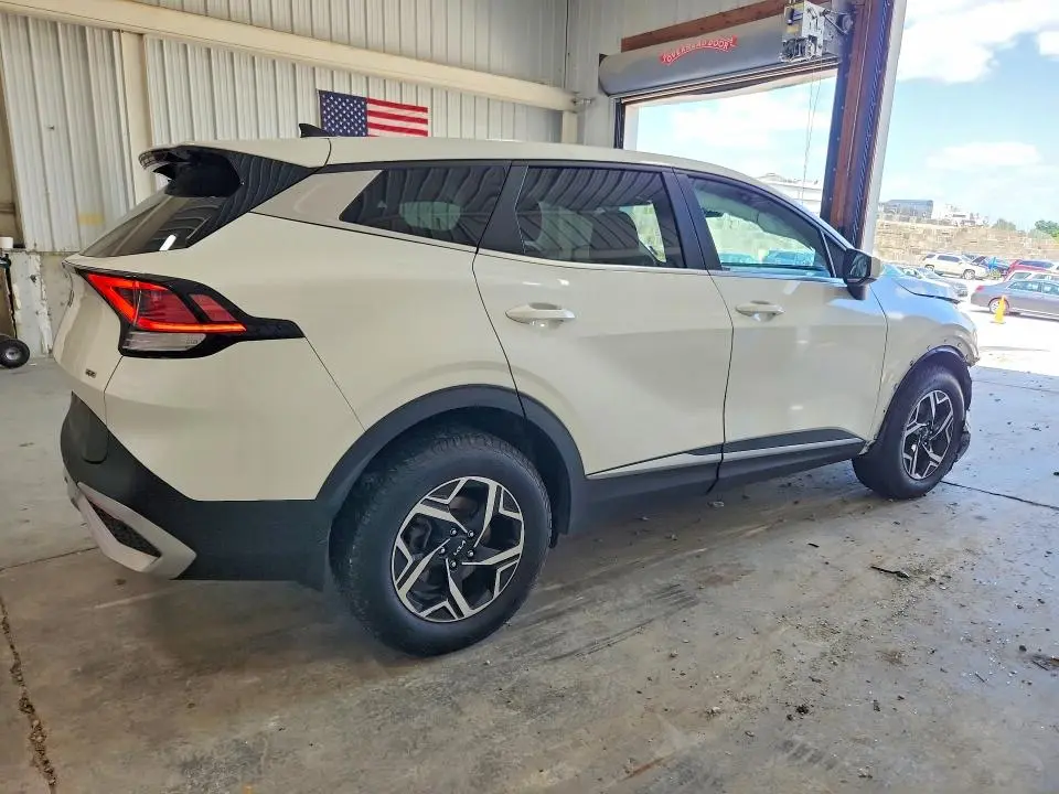 2023 KIA SPORTAGE LX  