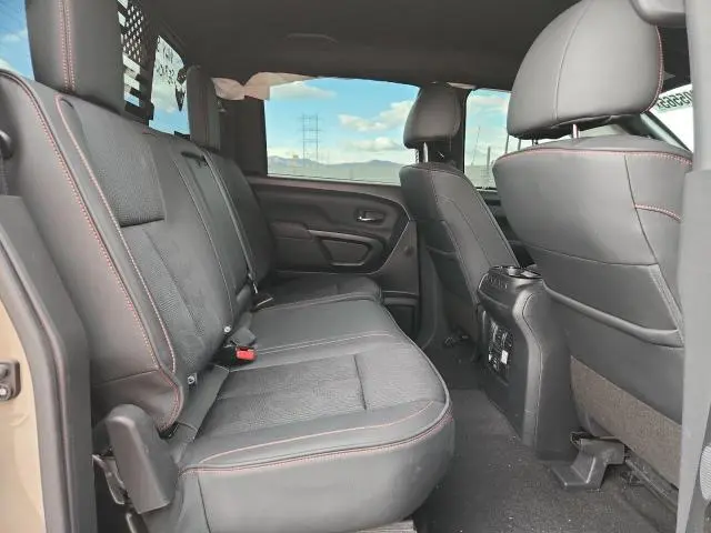 2024 NISSAN TITAN PRO-4X  