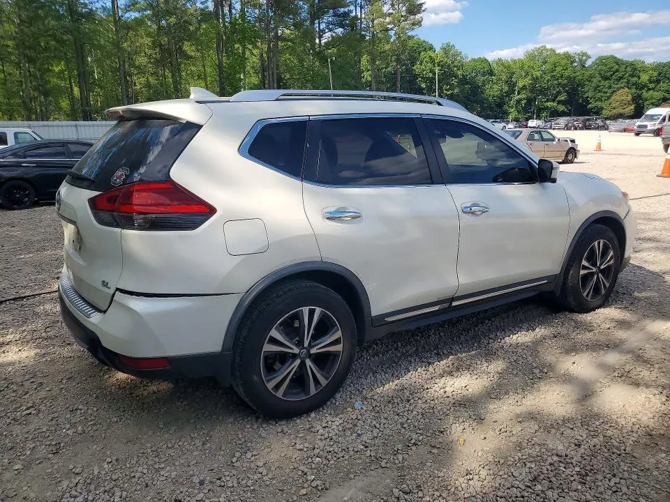 2017 NISSAN ROGUE SL  