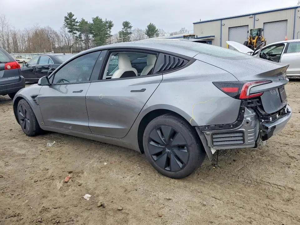 2025 TESLA MODEL 3   