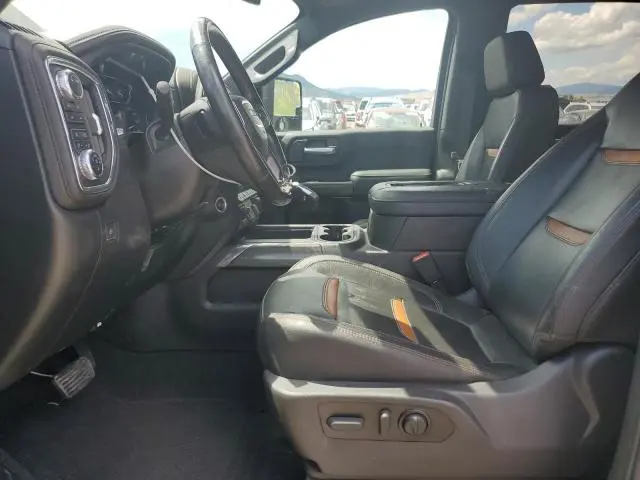 2022 GMC SIERRA K2500 AT4  