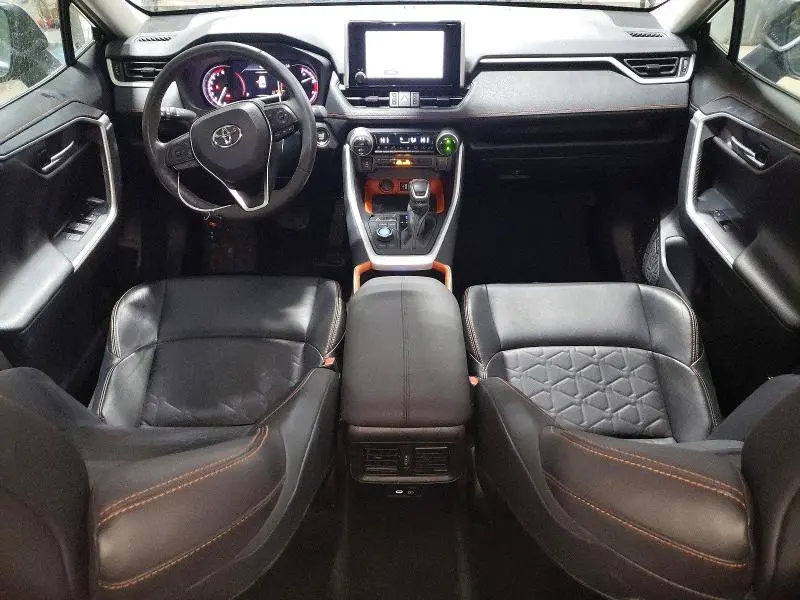 2024 TOYOTA RAV4 ADVENTURE  