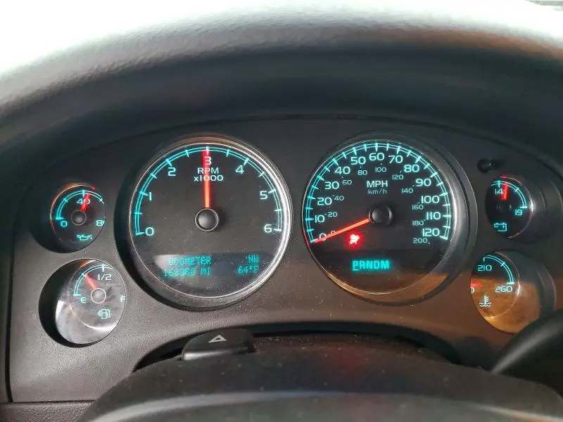 2010 CHEVROLET SUBURBAN C1500 LS  