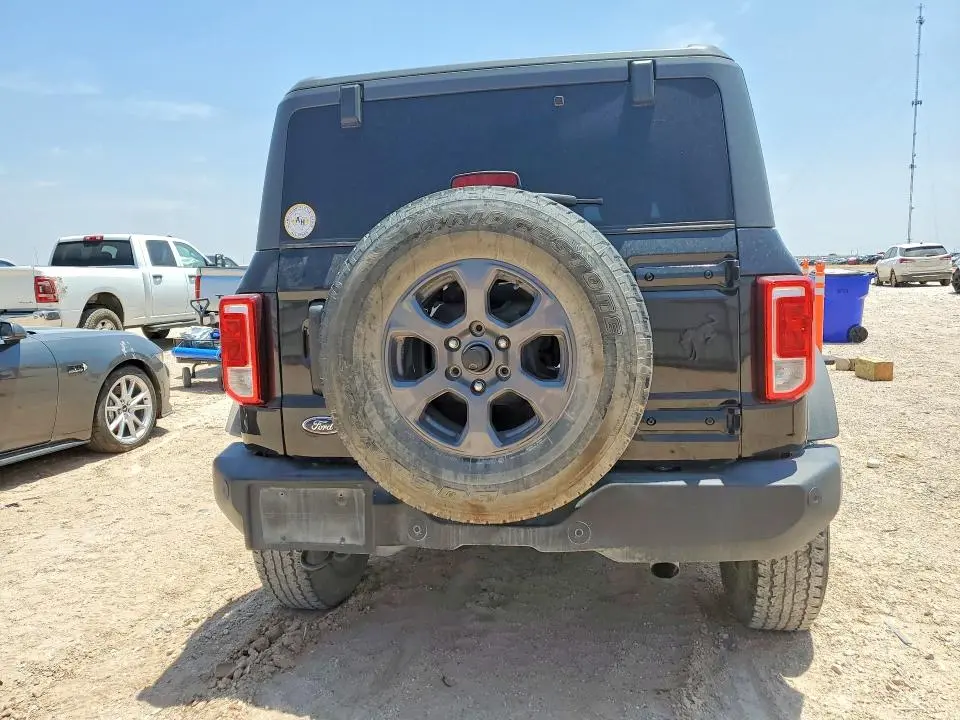 2023 FORD BRONCO BASE  